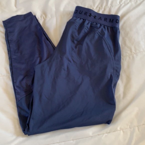 Under Armour pants. Ladies Size XS - Picture 2 of 3